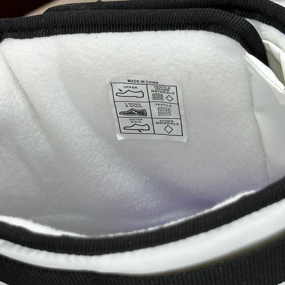 Hunter Short Buckle Intrepid Womens Snow Boots Size 9 White Black Short Winter - Picture 9 of 16